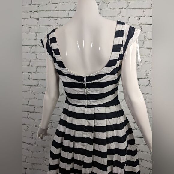 Mink Pink black and white stripe dress pleated skirt pockets low back size small - Picture 4 of 6